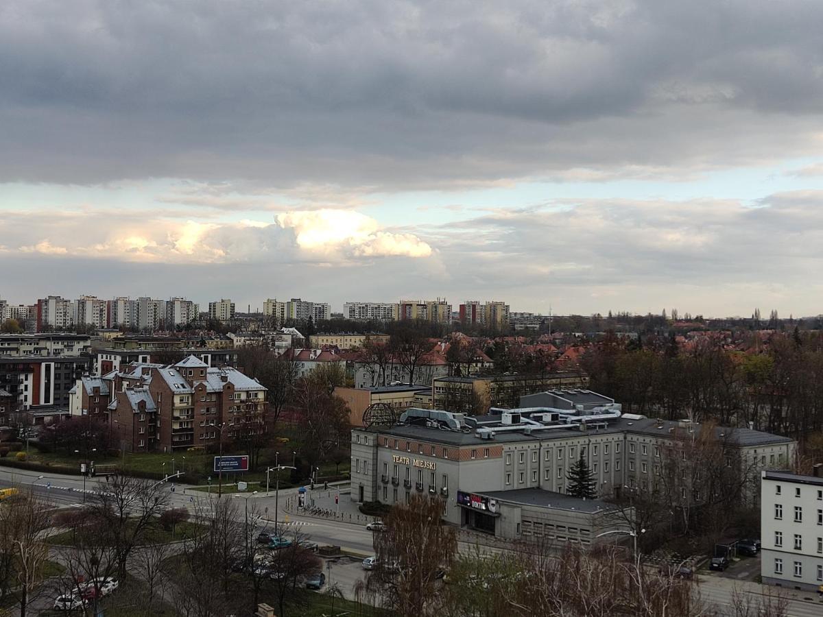 Apartament Z Widokiem Na Miasto Гливице Экстерьер фото